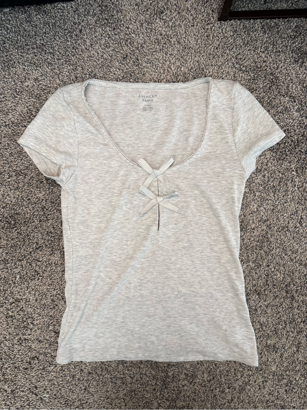 American Eagle Outfitters Light Heather Gray Short Sleeve Scoop Neck Top